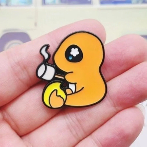 Kawaii Charmander Roasting Marshmallow Pokémon Enamel Pin - Irresistibly Cute - Picture 2 of 3